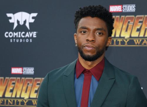 Revelan tensas cartas a la viuda de Chadwick Boseman