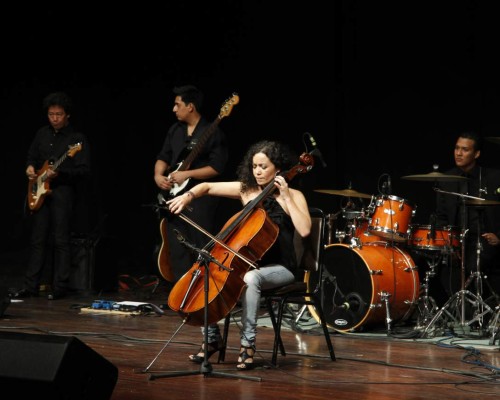 Velada para aplaudir el arte femenino