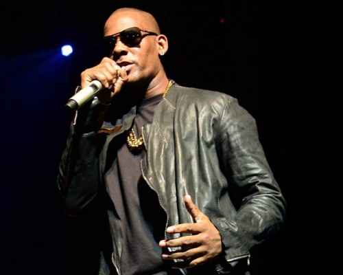 Hija del rapero R.Kelly se declara transgénero