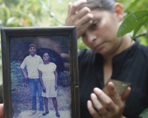 A garrotazos matan a anciana para robarle provisión