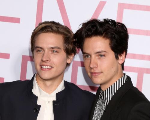 Dylan Sprouse conquista las redes por su apoyo a Barbara Palvin