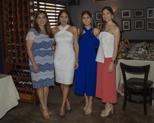 Sara Bográn despide su soltería