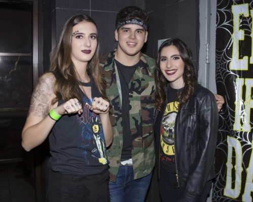 Clase 2018 de la EIS celebra Halloween