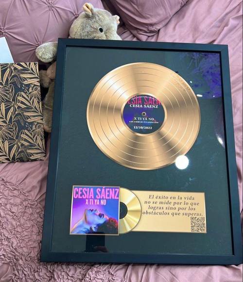 Asimismo recibió un disco dorado por su sencillo “X ti ya no”. 