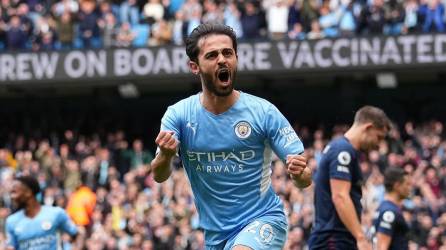 Bernardo Silva abrió el camino del triunfo del Manchester City contra el Burnley.