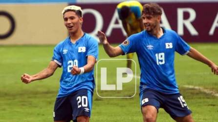 Javier Mariona celebra uno de sus goles en la victoria de El Salvador contra Aruba en el Premundial Sub-20.