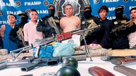 Los capturados con armas y drogas en una casa en Puerto Cortés fueron enviados a prisión