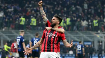 Olivier Giroud entró de cambio y marcó los dos goles para la remontada del AC Milan sobre el Inter en el ‘Derby della Madonnina‘.