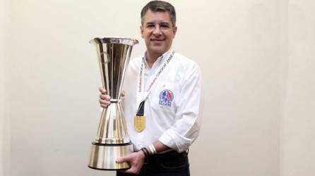 Rafael Villeda suma cinco títulos en la presidencia del Olimpia (cuatro campeonatos de Liga Nacional y uno de Liga Concacaf).