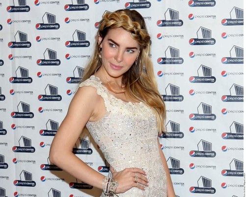 Belinda se involucra en la política