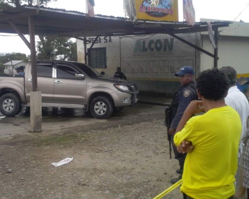 Comerciante y delincuente son ultimados en car wash de El Progreso