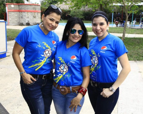 Pepsi lanza campaña de fútbol 2014