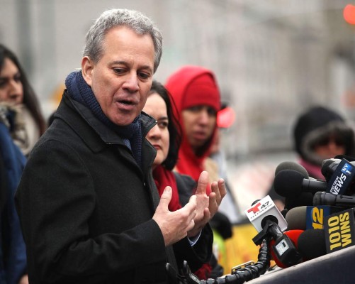 Exfiscal de NYC acusado de violencia contra mujeres se libra de cargos penales