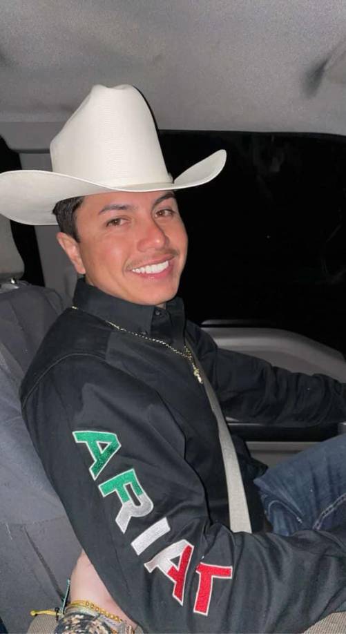 La camioneta era conducida por el mexicano Jorge Robledo, quien había sido el único sobreviviente del mortal accidente.