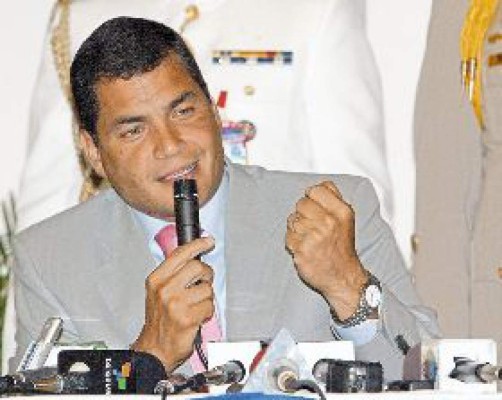 Ecuador expulsa a emisario del BM