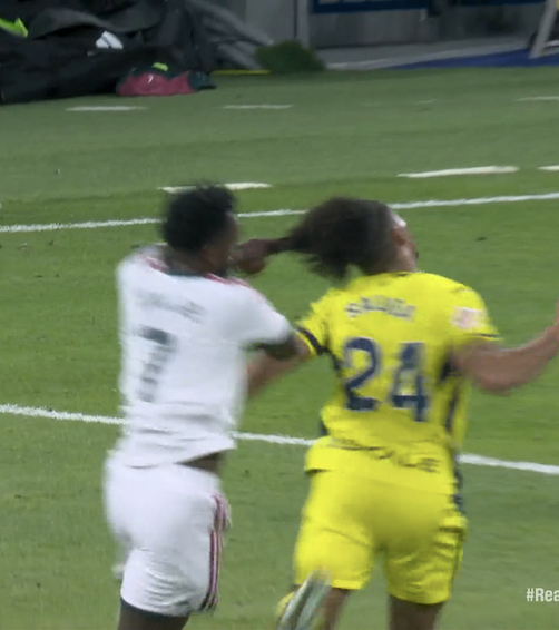 Brutal enfado de Vinicius, insólita expulsión con Real Madrid y Mou se volvió loco