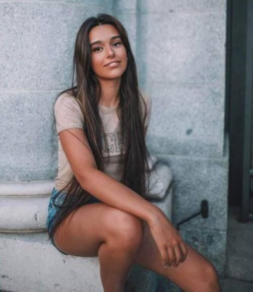 Marta, de 18 años, cuenta con más de 1,4 millones de seguidores en Instagram.