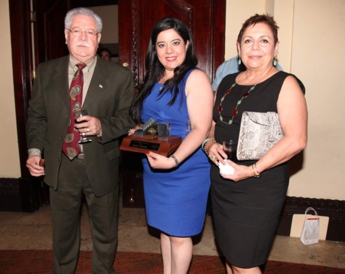 Cita para premiar a la familia industrial