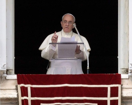 Papa dice que afrontará con 'severidad' la 'lepra' de pederastia en Iglesia