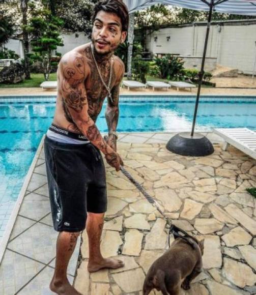 El amigo de Neymar cayó desde una altura de 18 metros y fue atendido con vida, pero no pudo sobrevivir a las graves heridas que se había ocasionado. Foto Facebook MC Kevin.