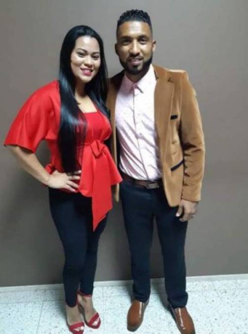 Reinieri Mayorquín: El mediocampista hondureño del Motagua junto a su esposa le dieron la bienvenida al 2020.