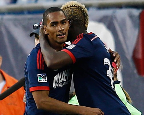 Jerry Bengtson vuelve al gol con el New England después de más de un año