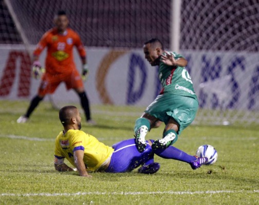 Honduras: Victoria sorprende a Marathon en Olímpico