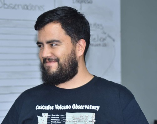 La Ceiba: controlarán fuego con helicópteros en zona de Pico Bonito