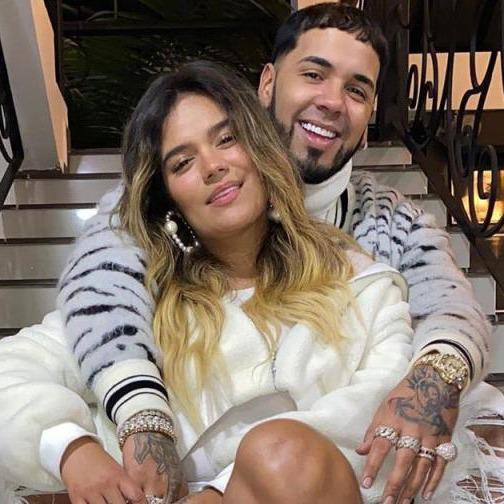 Karol G y Anuel en una foto de archivo.