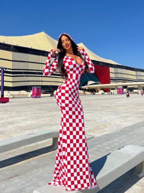 La modelo nació en Alemania y de pequeña iba a los estadios con su papá, luego se mudo a Croacia y es fan del equipo.