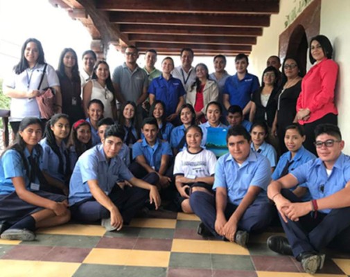 Estudiantes hondureños clasifican al Concurso Internacional Escuela Emprendedora 2019