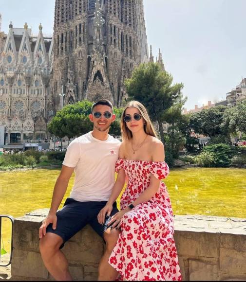 Jonathan Rubio: El joven centrocampista hondureño conquistó el corazón de la chica portuguesa Catarina Vieira.