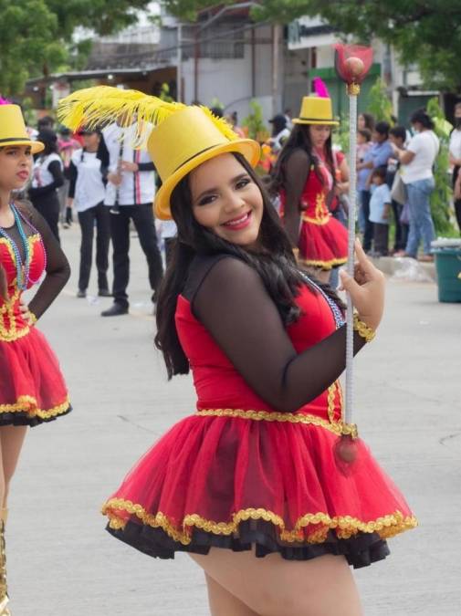 Belleza sureña: Hermosas jovencitas engalanaron el 177 aniversario de la ciudad de Choluteca