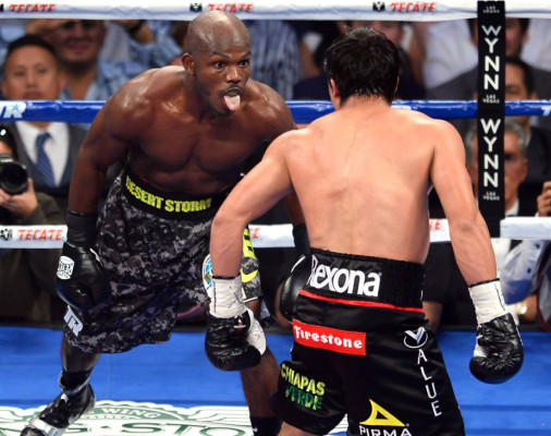Timothy Bradley retuvo el título al vencer a Juan Manuel Márquez