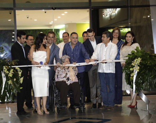 Apertura del Century Business Square