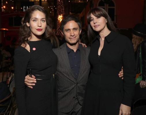 Gael García Bernal y Mónica Bellucci derrochan pasión en la TV