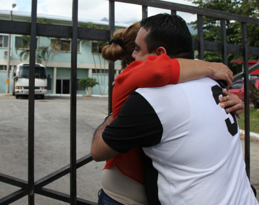 Arrestan a un policía por crimen de exjuez
