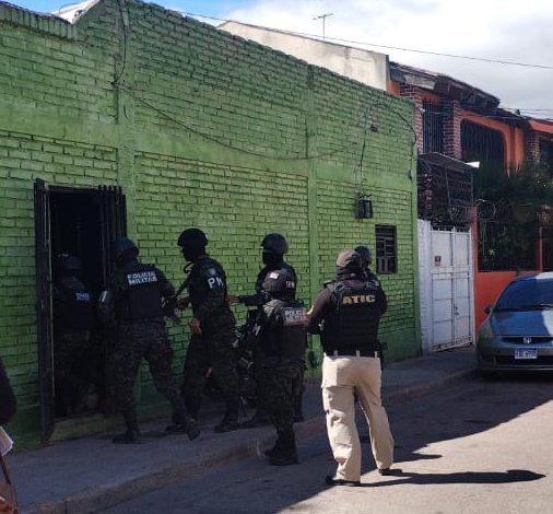 Allanan casa de masajes “VIP” en Tegucigalpa