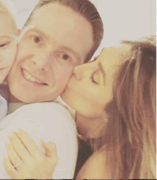 El Instagram de Anahí con más de 5 millones de seguidores es la madriguera para publicar el amor de la joven pareja a su hijo.