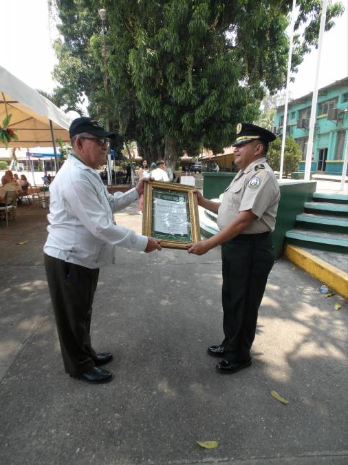 Los veteranos de guerra recibieron reconocimiento especial por su deber cumplido