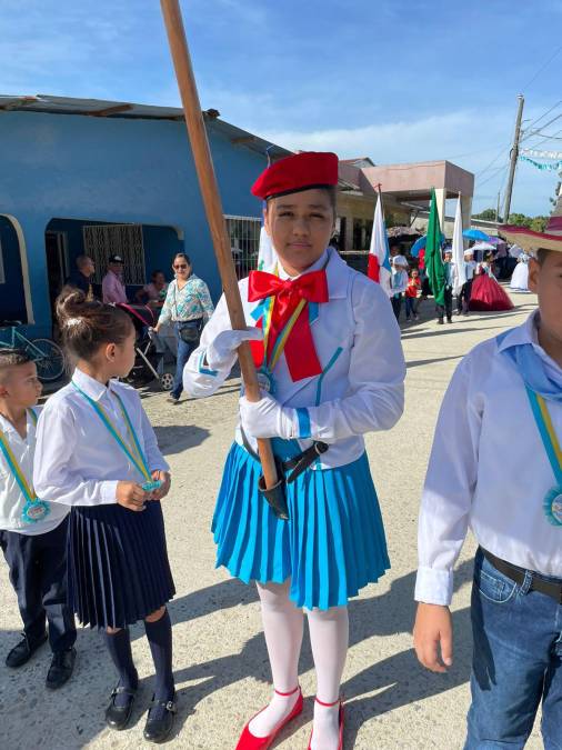 Alana Murillo, alumna de excelencia de las escuela Francisco Morazán de Ilanga , Colón.