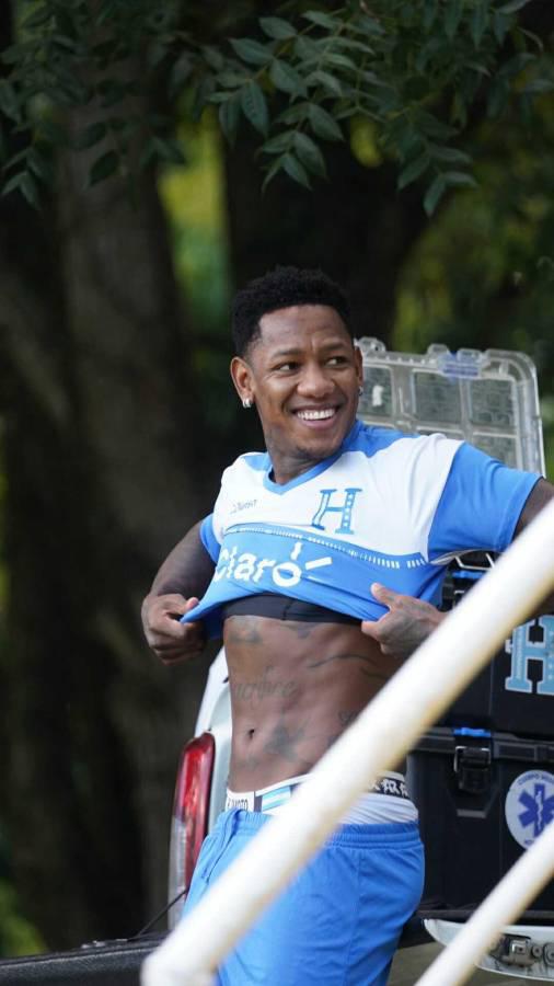 Selección de Honduras con nuevos legionarios, gesto de Palma e invitada especial