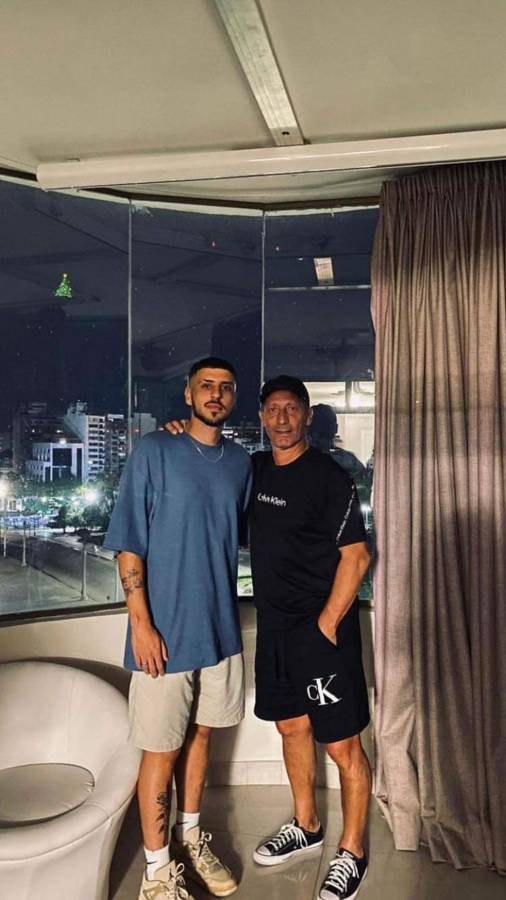 Pedro Troglio junto a su hijo Gian.