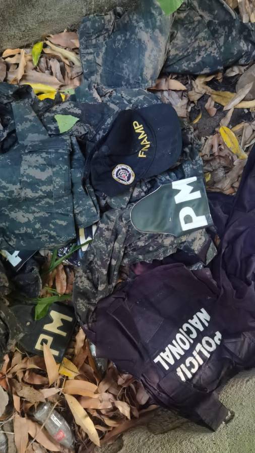 Hasta gorras y gorros tenían en su posesión los criminales.