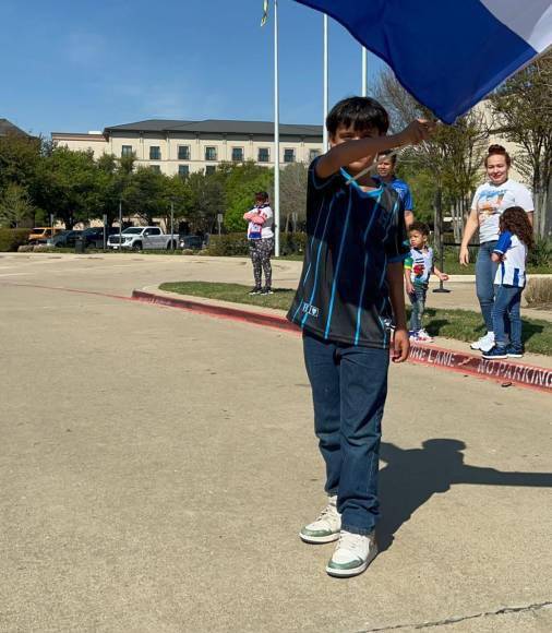 Los niños no se han perdido la fiesta deportiva y han formado parte de la misma.