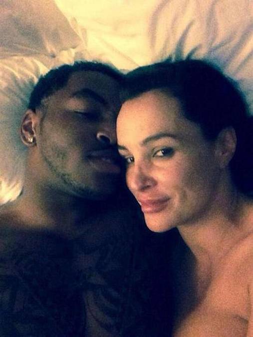 Lisa Ann mantuvo un sonado romance con Justin Brent, un jugador de la NFL que por aquel entonces tenía 19 años, 23 menos que ella.