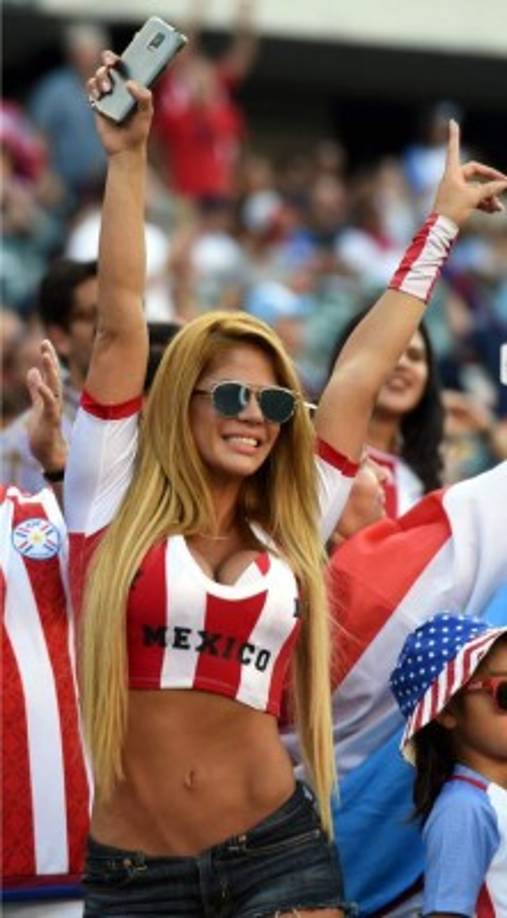 Imagen de Villar apoyando a Paraguay durante el partido ante Estados Unidos en Filadeldia.
