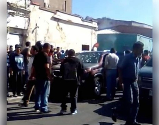 Tegucigalpa: Muere hombre tras ser tiroteada camioneta donde se conducía