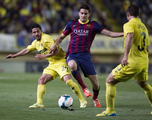 Barcelona se alía con la suerte y sigue vivo en la lucha por la Liga