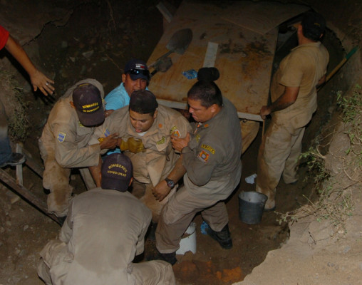 Los ángeles vestidos de caqui que salvaron a Luis